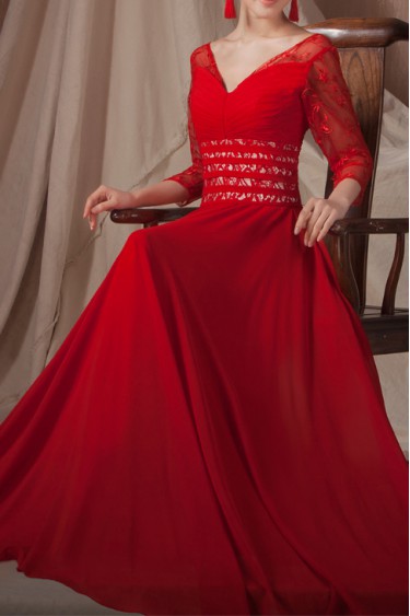 Organza Scoop Neckline Floor Length Ball Gown with Sequins