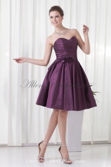Taffeta Sweetheart Neckline A-line Knee-Length Gathered Ruched Cocktail Dress